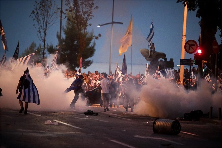 Φιάσκο η φιέστα του ΣΥΡΙΖΑ –  Είχαν μισθωθεί πούλμαν από την Αττική! – Ετσι «σάπισαν» στο ξύλο τον κόσμο – Καρέ-καρέ οι εικόνες της ντροπής